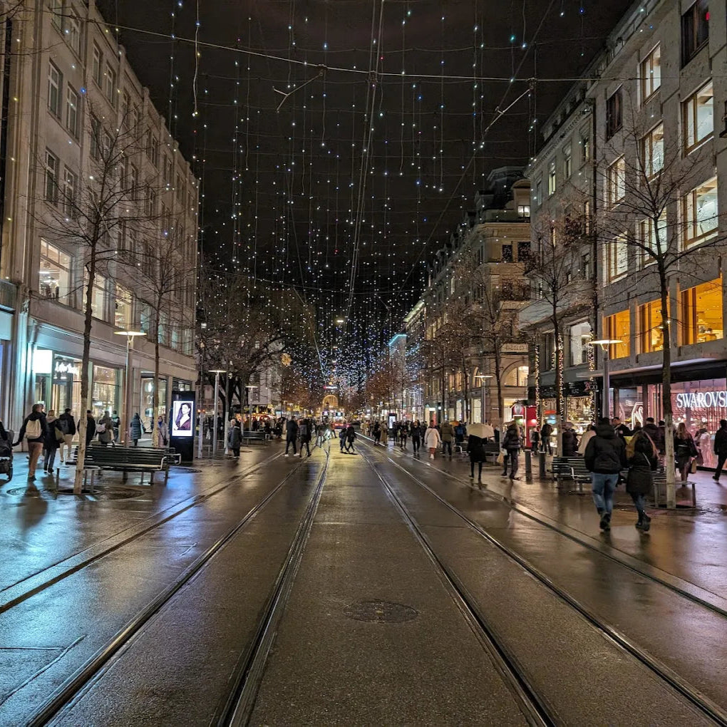 Mame | Bahnhof
